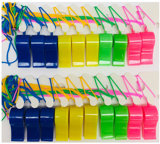 Whistle W/neck Rope ($1.99 for 20pcs)