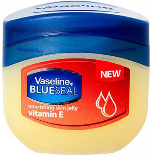 Vaseline Petroleum Jelly Vitamine 250 mL ($59.88 for 12pcs)