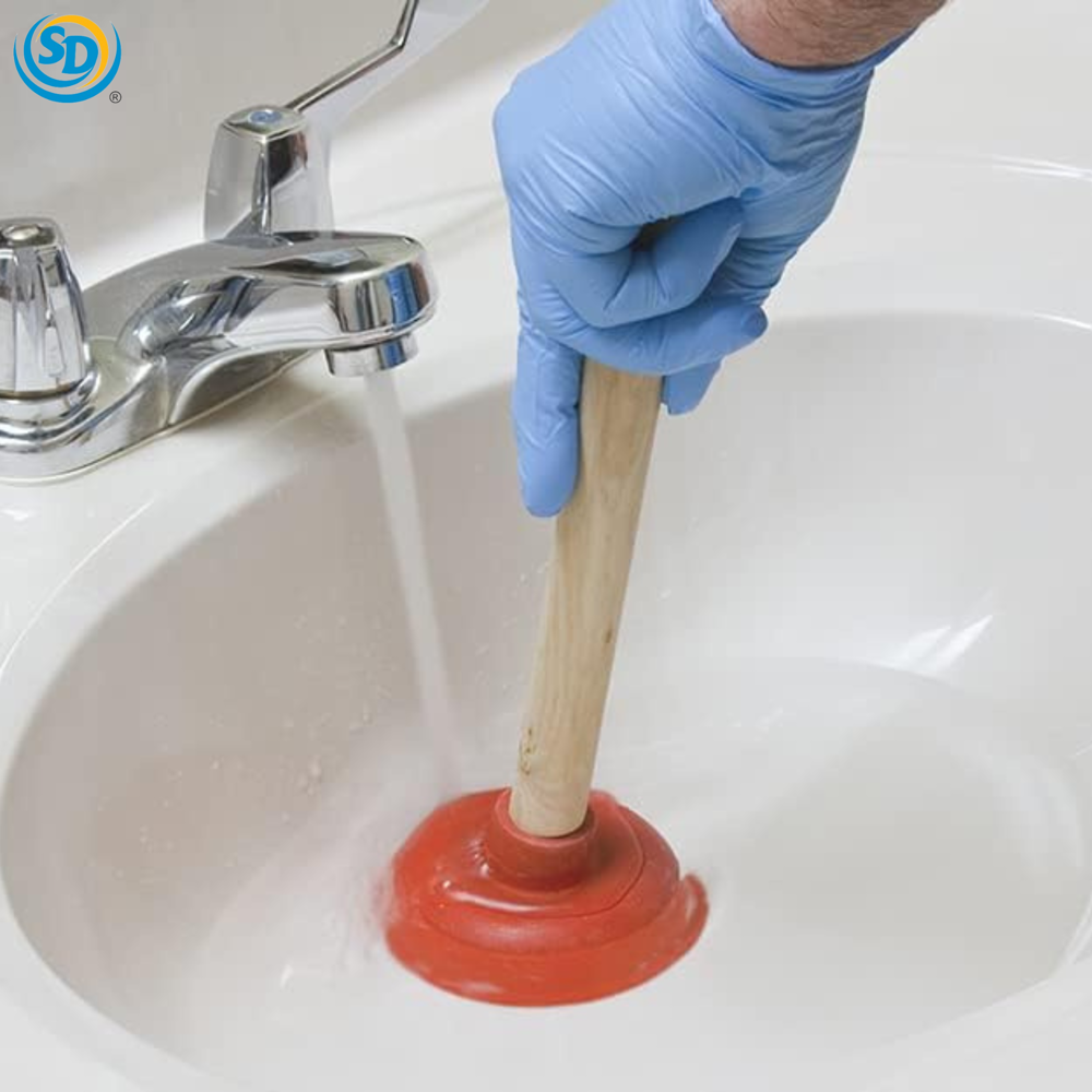 Plunger W/wooden Handle 5.11"x19.29"